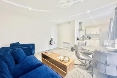 2 bed flat, 31 Gregory Street, Lenton, Nottingham, NG72NL - Image 6